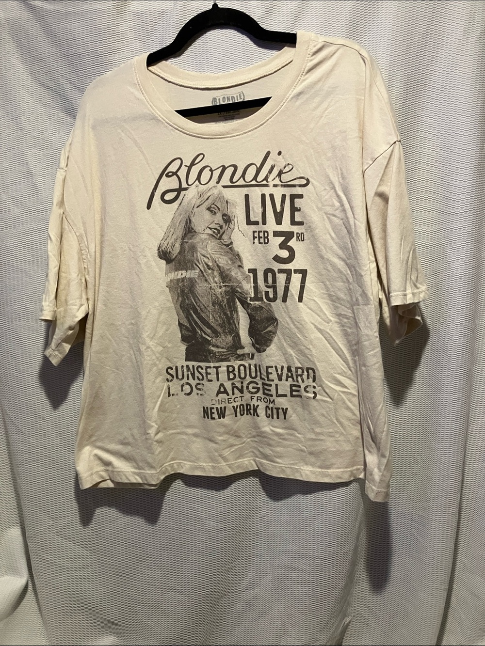 Blonde-Tees Cream Blondie Live 1977 Graphic Tee